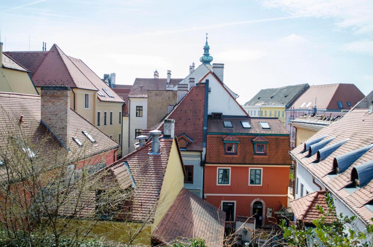 Hotel Konferencia Gyor Exterior photo